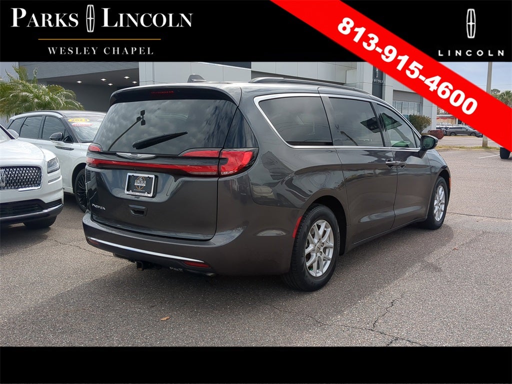 2022 Chrysler Pacifica Touring L