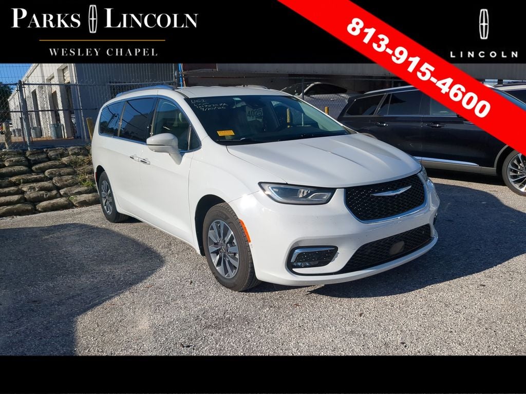 2021 Chrysler Pacifica Hybrid Touring L