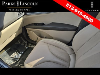 2019 Lincoln Nautilus Select