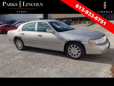 2011 Lincoln Town Car Signature Limited