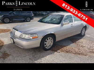 2011 Lincoln Town Car Signature Limited