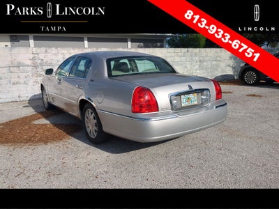 2011 Lincoln Town Car Signature Limited