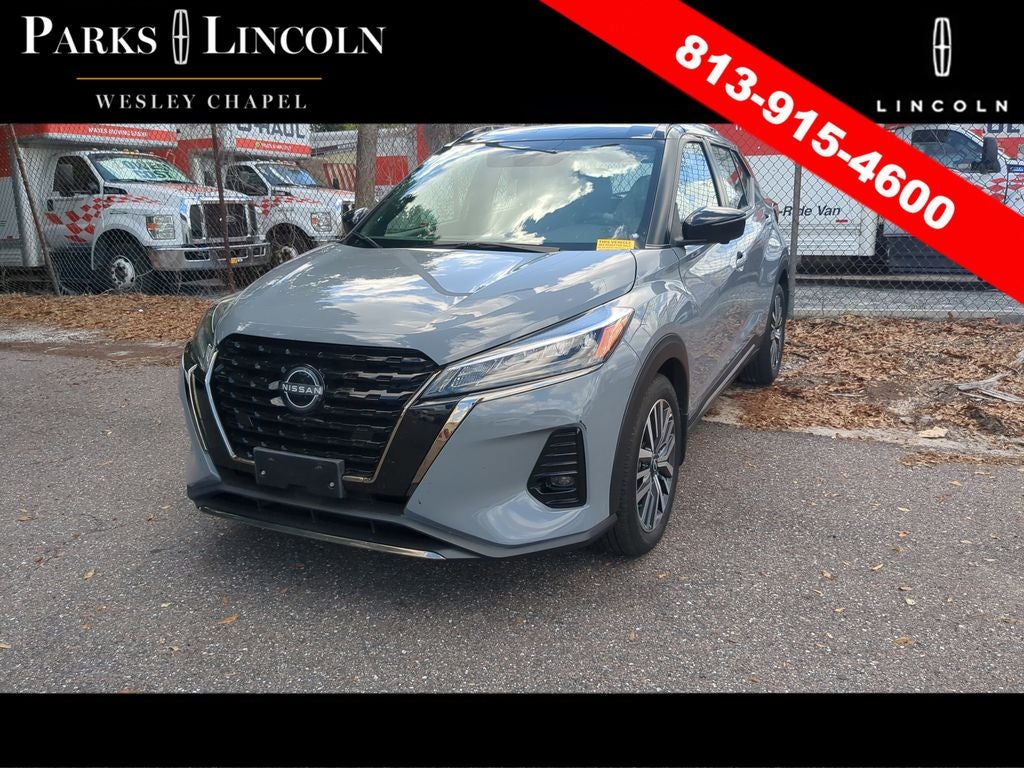 2023 Nissan Kicks SR
