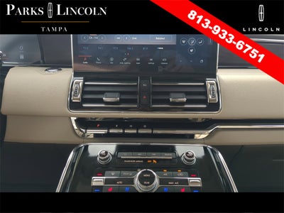 2024 Lincoln Navigator Premiere