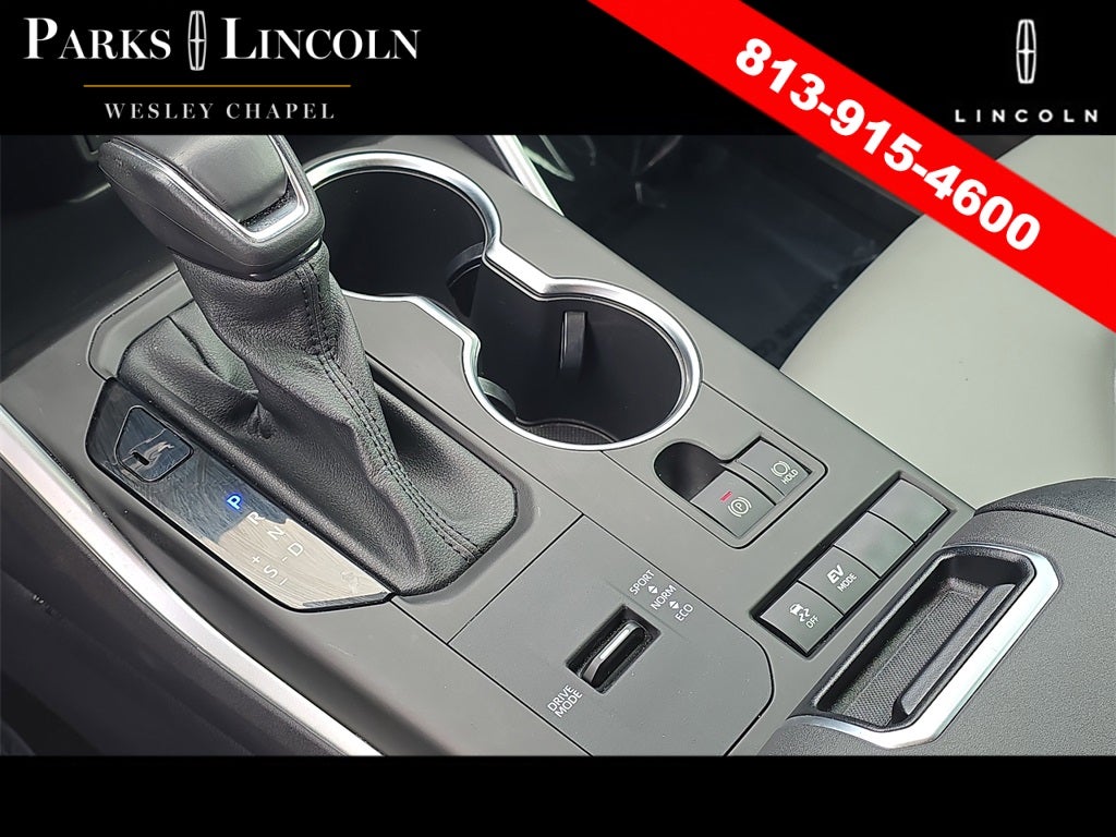 2022 Toyota Highlander Hybrid Bronze Edition