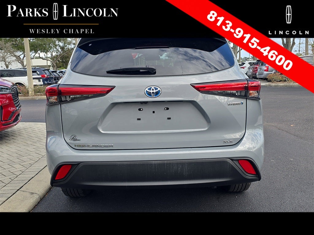 2022 Toyota Highlander Hybrid Bronze Edition