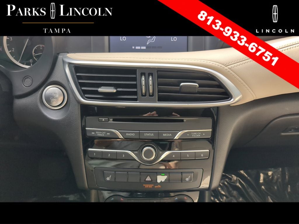 2018 INFINITI QX30 LUXE