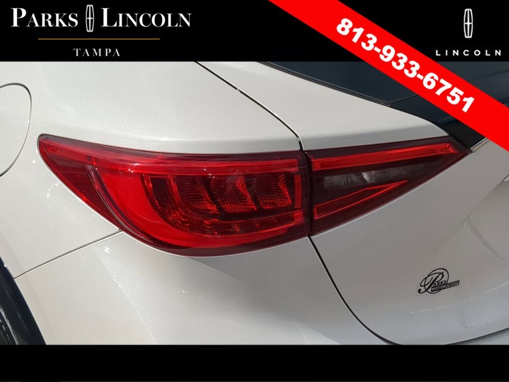 2018 INFINITI QX30 LUXE